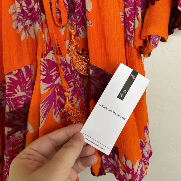Goodnight Macaroon NWT Orange Floral Boho Romper Small - Picture 6 of 11